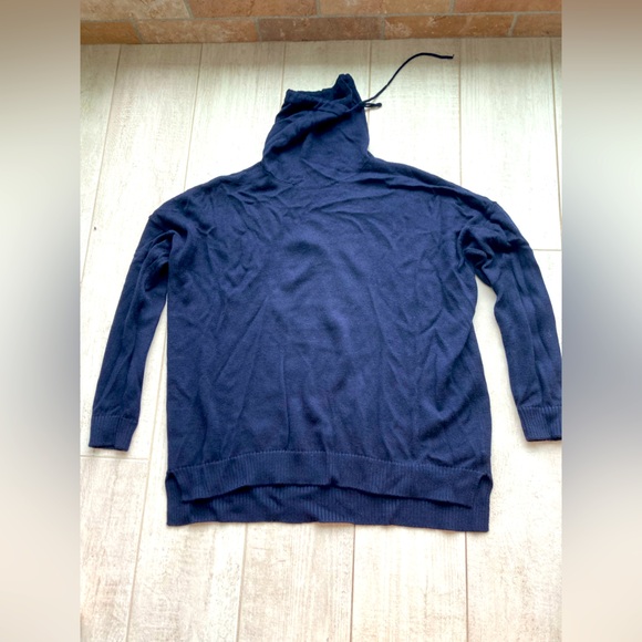Icebreaker Navy Sweater - Picture 1 of 11